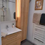 Studio Beauvais Avec Terrasse Privative Calme & Tout Confort Δωμάτια σε οικογενειακή κατοικία Μποβέ