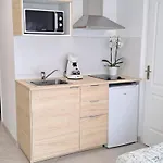 Studio Beauvais Avec Terrasse Privative Calme & Tout Confort * Μποβέ