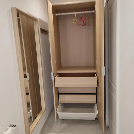 Studio Beauvais Avec Terrasse Privative Calme & Tout Confort Δωμάτια σε οικογενειακή κατοικία