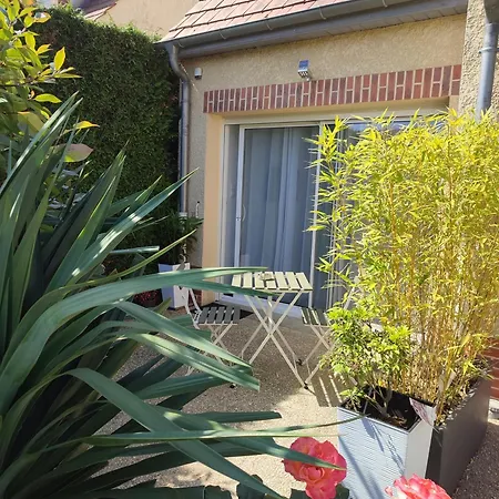 Studio Beauvais Avec Terrasse Privative Calme & Tout Confort *