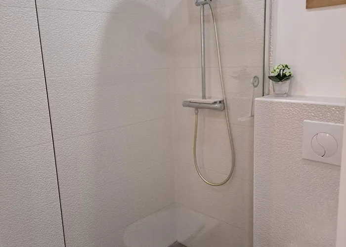 홈스테이 Studio Beauvais *